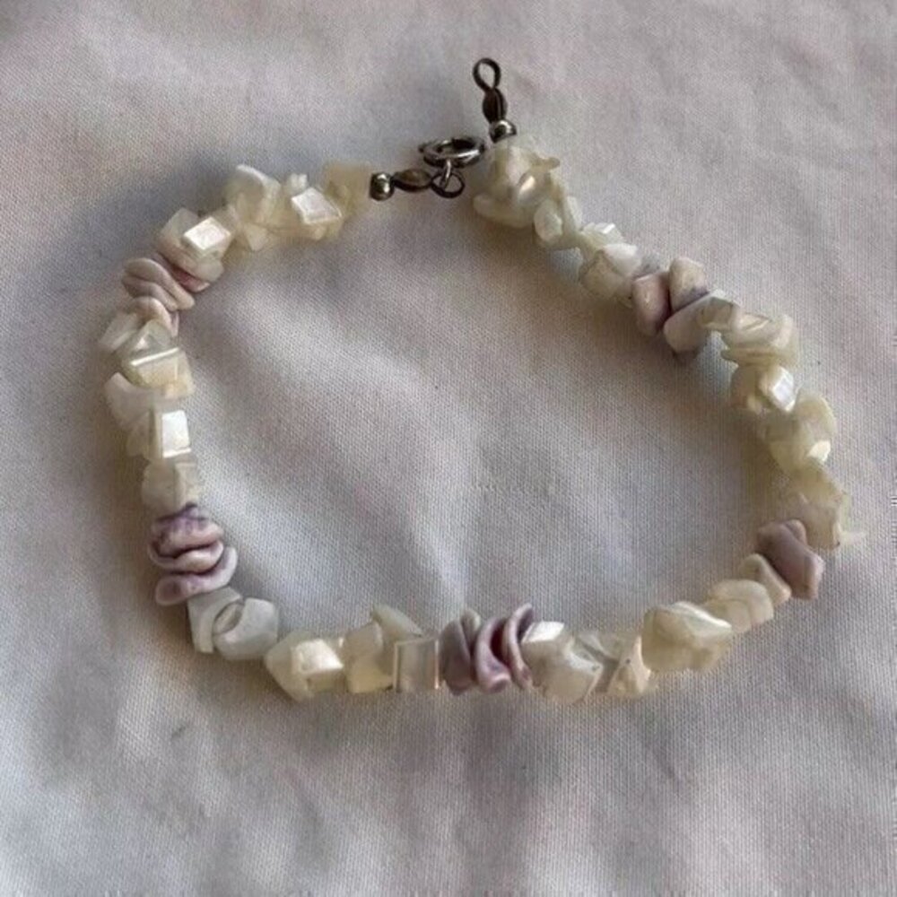 Vintage Pink and White/Pink Puka Shell Bracelet With Gold  Beads and Clasp Sz 8